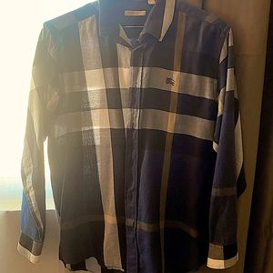 Beautiful Burberry long sleeve like new